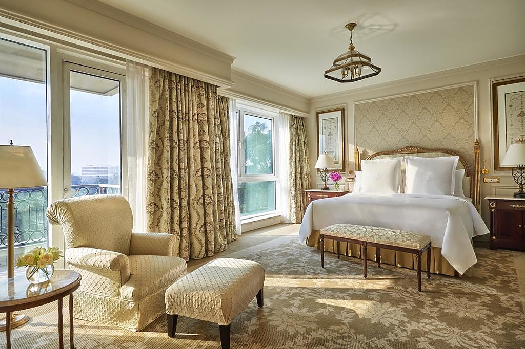 Diplomatic Suite